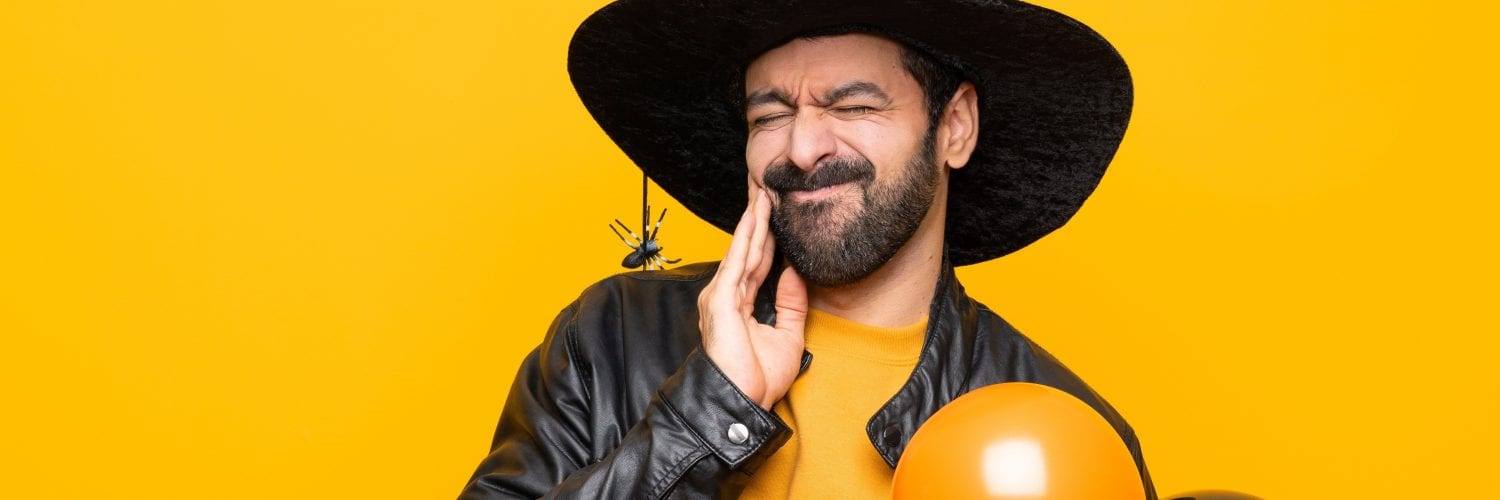 Bruxismo: nesse halloween não deixe as bruxas atacarem a sua boca