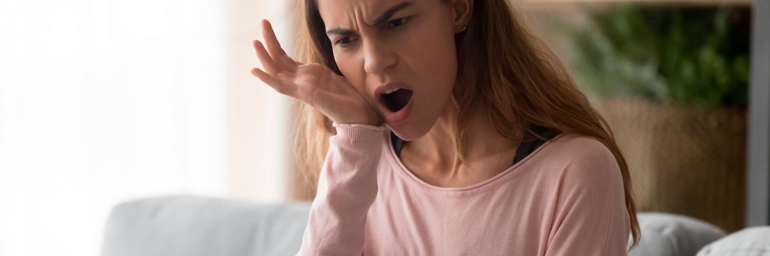 mandíbula estalando