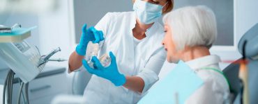 prótese dentária fixa